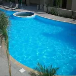 Lägenhet 104 Excellent 2 Bed With Pool View, Ac & Gym! Perivolia