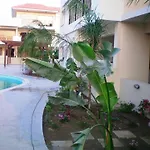 104 Excellent 2 Bed With Pool View, Ac & Gym! *