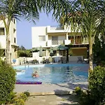 Lägenhet 104 Excellent 2 Bed With Pool View, Ac & Gym! *