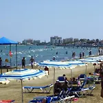 104 Excellent 2 Bed With Pool View, Ac & Gym! * Perivolia