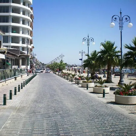 Apartment 104 Excellent 2 Bed With Pool View, Ac & Gym! Perivolia