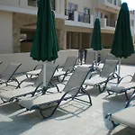 Apartment 104 Excellent 2 Bed With Pool View, Ac & Gym! Perivolia