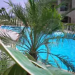 104 Excellent 2 Bed With Pool View, Ac & Gym! Apartment *