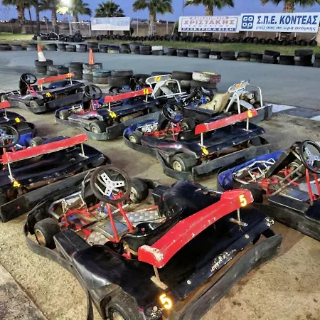 Lägenhet 104 Excellent 2 Bed With Pool View, Ac & Gym! Perivolia