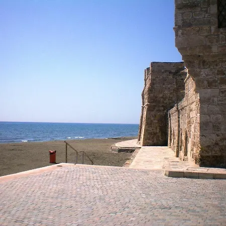 104 Excellent 2 Bed With Pool View, Ac & Gym! Lägenhet