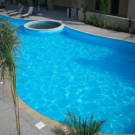Lejlighed 104 Excellent 2 Bed With Pool View, Ac & Gym! Perivolia