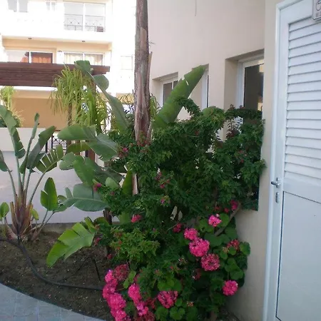 104 Excellent 2 Bed With Pool View, Ac & Gym! Appartement *