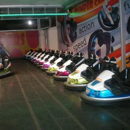 104 Excellent 2 Bed With Pool View, Ac & Gym! Perivolia