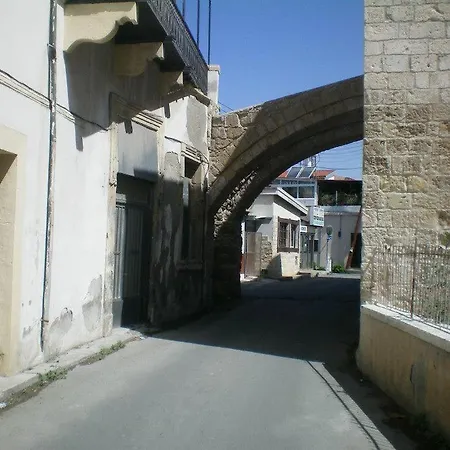 Lägenhet 104 Excellent 2 Bed With Pool View, Ac & Gym! Perivolia