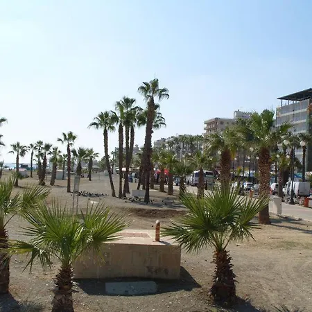104 Excellent 2 Bed With Pool View, Ac & Gym! Lejlighed
