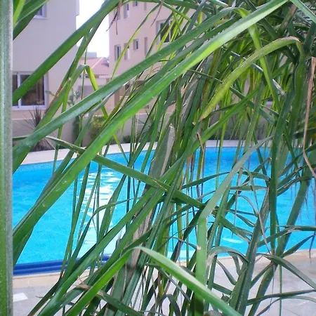 104 Excellent 2 Bed With Pool View, Ac & Gym!