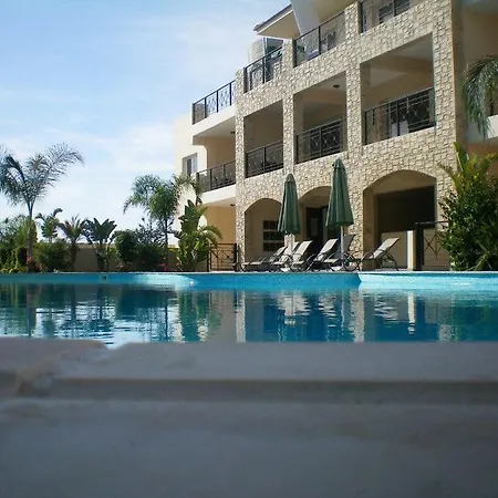 104 Excellent 2 Bed With Pool View, Ac & Gym! Lejlighed