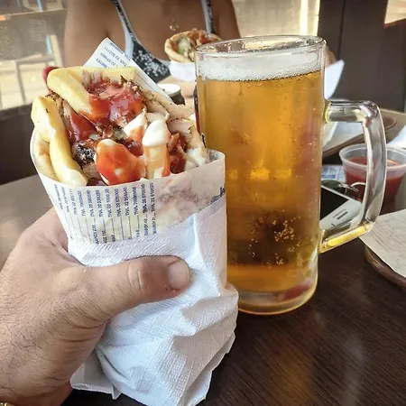 104 Excellent 2 Bed With Pool View, Ac & Gym! *