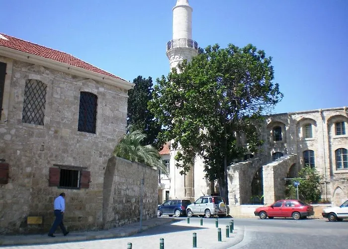 104 Excellent 2 Bed With Pool View, Ac & Gym! Перволия