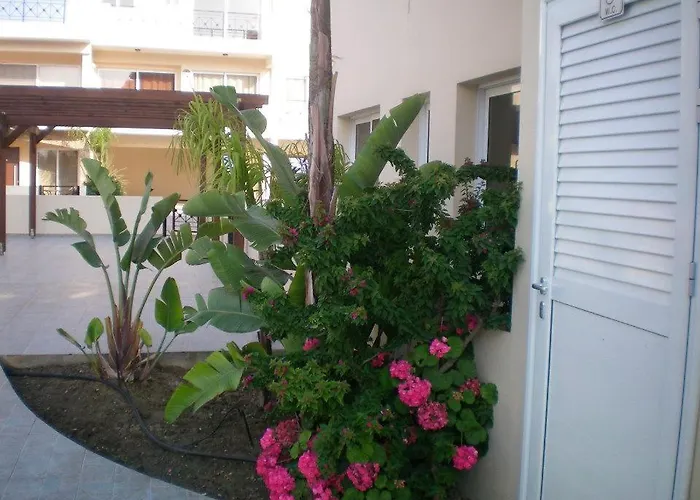 104 Excellent 2 Bed With Pool View, Ac & Gym! アパート *