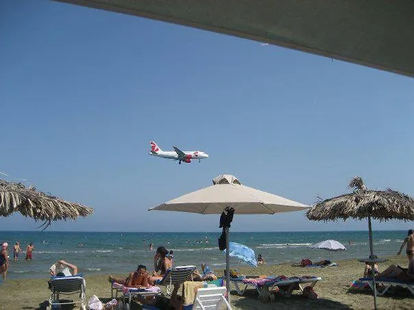 104 Excellent 2 Bed With Pool View, Ac & Gym! * ペリヴォリア