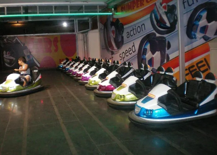 104 Excellent 2 Bed With Pool View, Ac & Gym! ペリヴォリア