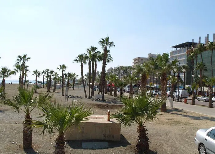 104 Excellent 2 Bed With Pool View, Ac & Gym! Апартаменты