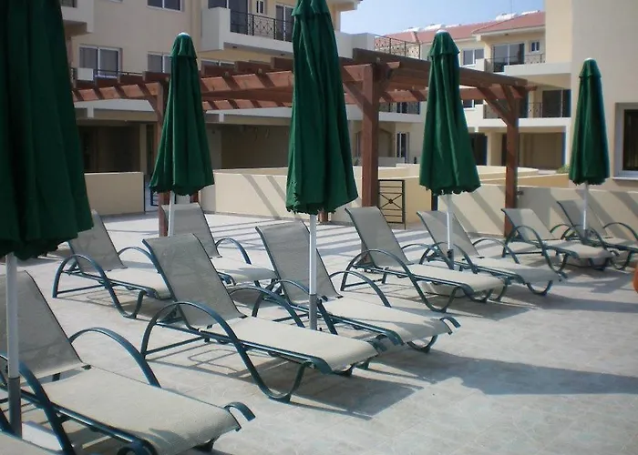 104 Excellent 2 Bed With Pool View, Ac & Gym! Апартаменты *