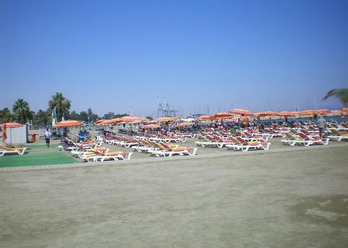 104 Excellent 2 Bed With Pool View, Ac & Gym! Апартаменты *