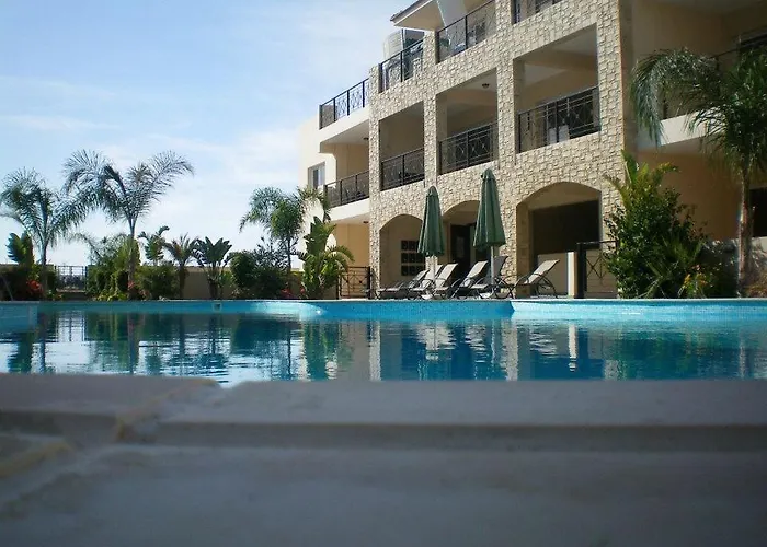 104 Excellent 2 Bed With Pool View, Ac & Gym! Апартаменты